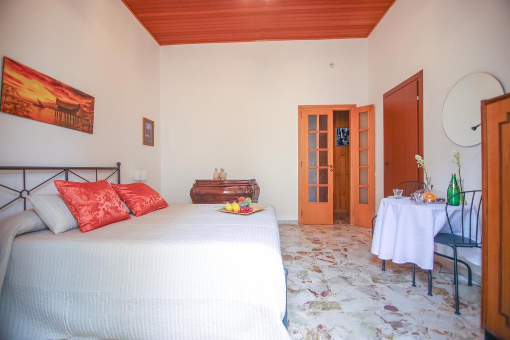 Soffio Del Libeccio B&B Syracuse Phòng bức ảnh